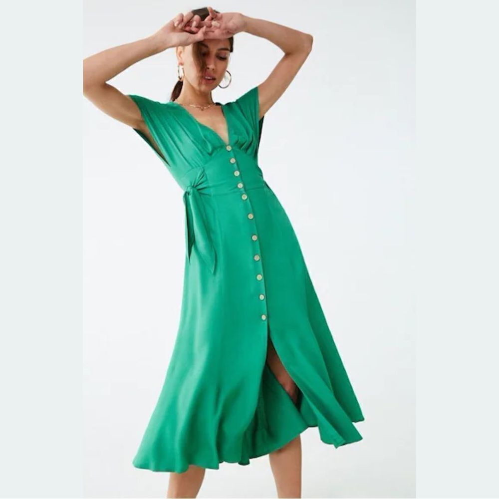 ✨ Button-Front Midi Dress✨